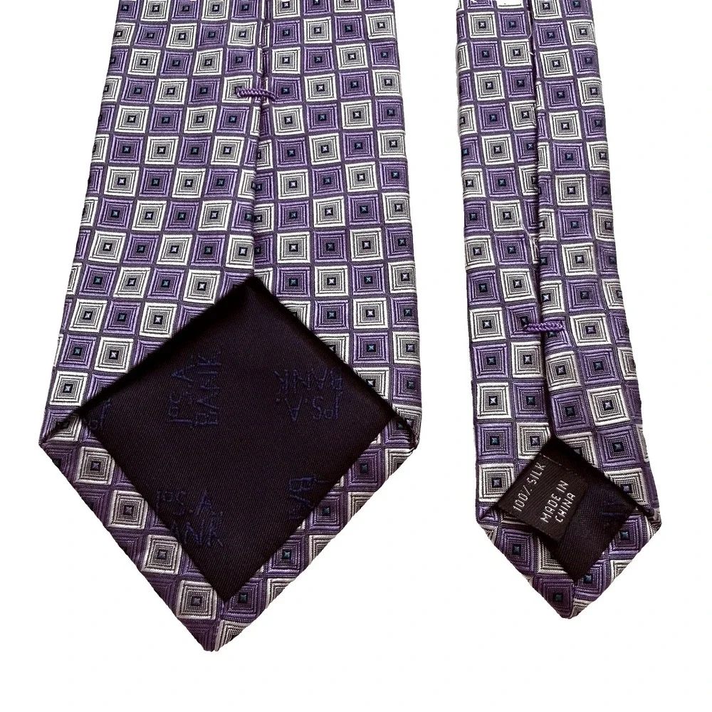 Jos A Bank Purple Silk Jacquard Necktie Tie 60